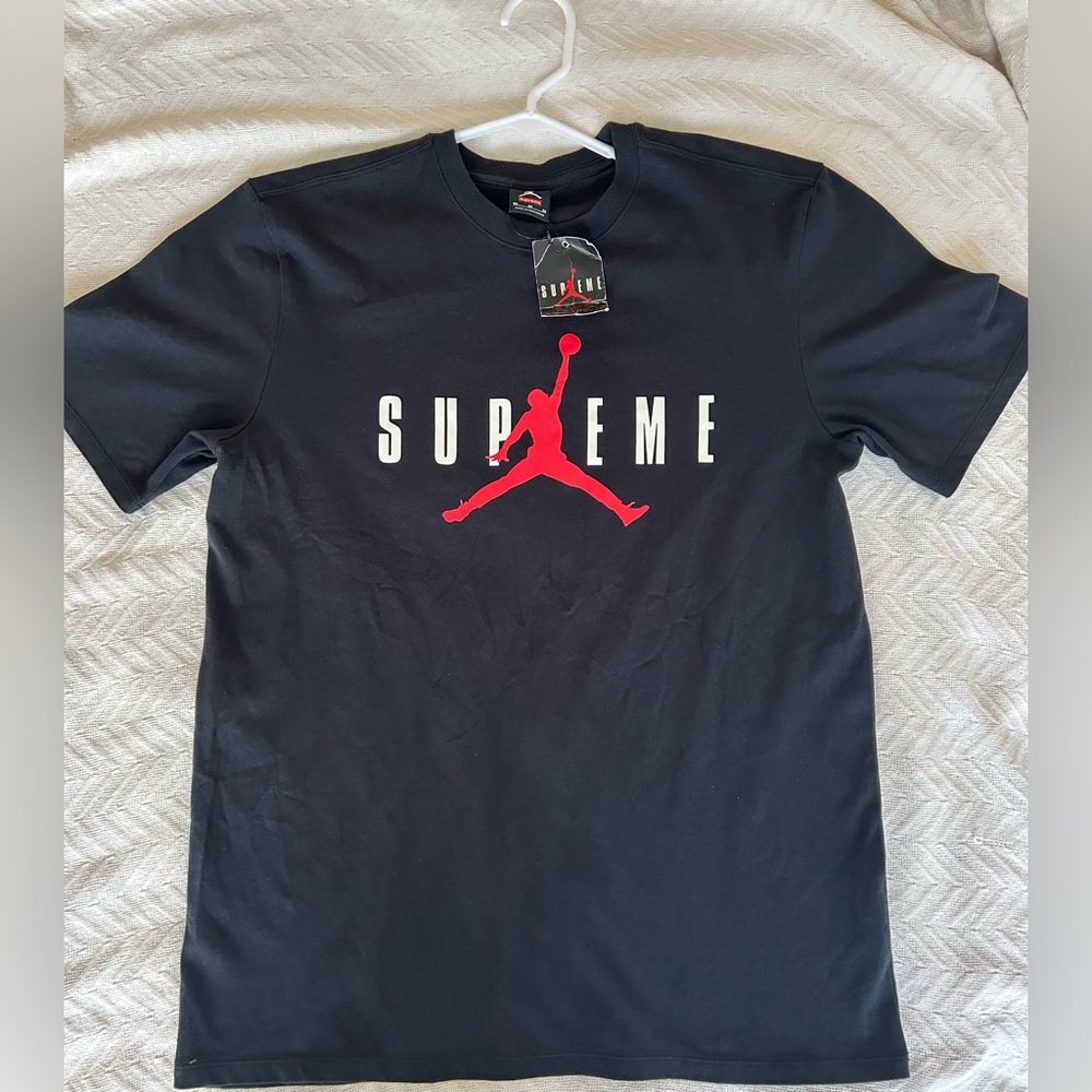 Jordan x Supreme shirt BRAND NEW WITH TAGS!! STEAL!! RARE!!!